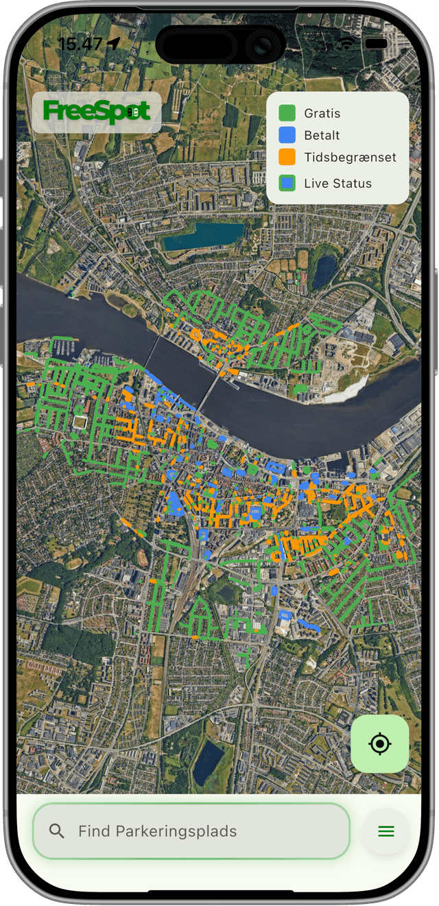 FreeSpot parkeringsapp screenshot - kortoversigt med farvede parkeringszoner i Aalborg. Grøn for gratis parkering, blå for betalt parkering, orange for tidsbegrænset parkering