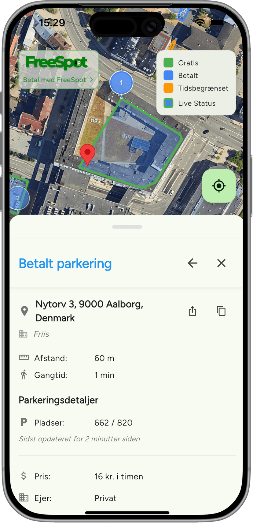 Indkørslen til Friis Parkeringskælder ved Nyhavnsgade i Aalborg centrum